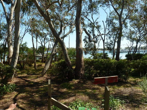 Lilys By The Lake - Raymond Island Accommodation - Accommodation Batemans Bay 2