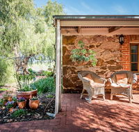 Lucy's Cottage - Accommodation Batemans Bay