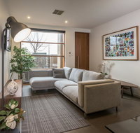 LUXE - Park views Wine Wifi Netflix Garage PETS ok - Accommodation Batemans Bay