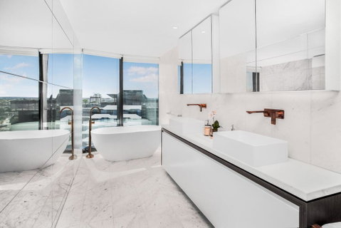 Luxury 3-Bed Apartment Near Valley Shops And Bars - Accommodation Batemans Bay 3