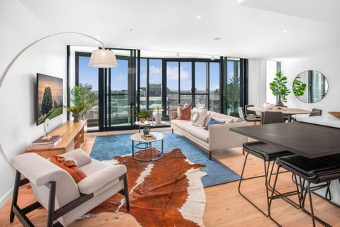 Luxury 3-Bed Apartment Near Valley Shops And Bars - Accommodation Batemans Bay 0