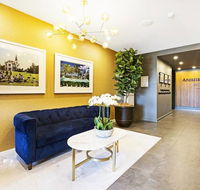 Luxury Apartment Opposite Train Station in Cannon Hill and 17 minutes from the City - Accommodation Batemans Bay