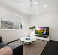Luxury Home close to Sleemans QE2 Hospital  Griffith Uni - Accommodation Batemans Bay