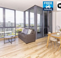 Luxury modern apartment in Southport with hotel facilities - Accommodation Batemans Bay