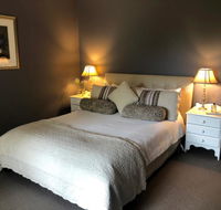 Luxury room 15mins from Wagga's CBD - Accommodation Batemans Bay