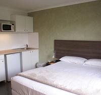 Mackay Motor Inn - Accommodation Batemans Bay