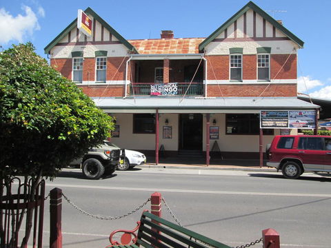 Maclean Hotel - Accommodation Batemans Bay 0