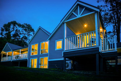 McCrae Lodge - Accommodation Batemans Bay 0