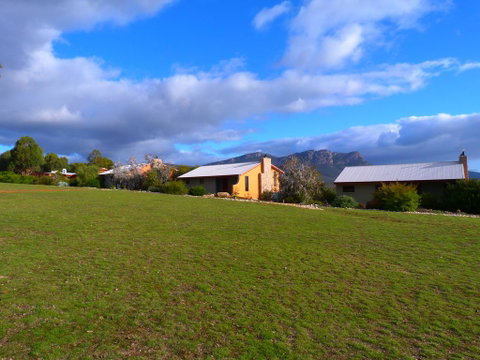Meringa Springs - Accommodation Batemans Bay 2