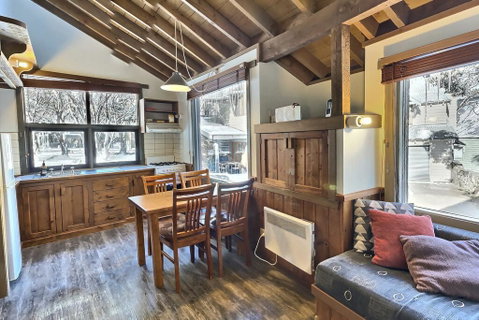 Merrigang Chalet, Dinner Plain - Accommodation Batemans Bay 3