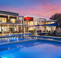 Middle Rock Holiday Resort - Accommodation Batemans Bay