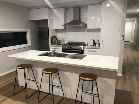 Milawa Vineyard Views - Guesthouse 2 - Accommodation Batemans Bay 1