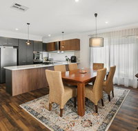 Modern Seaside Getaway Mornington - Accommodation Batemans Bay