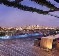 Modern carefree living style APT in ToowongView - Accommodation Batemans Bay