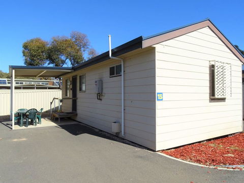 Moonta Bay Cabins - Accommodation Batemans Bay 1