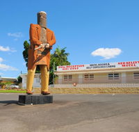 Ned Kelly's Motel - Accommodation Batemans Bay