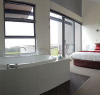 Cosy Corner Sea View Apartments - Accommodation Batemans Bay