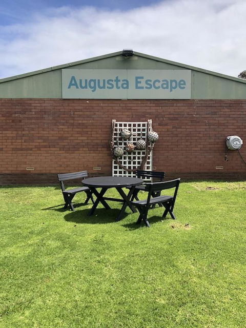 Augusta Escape Holiday Units - Accommodation Batemans Bay 29