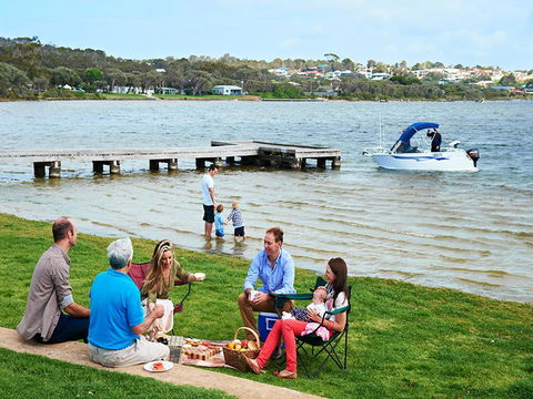 Augusta Escape Holiday Units - Accommodation Batemans Bay 39