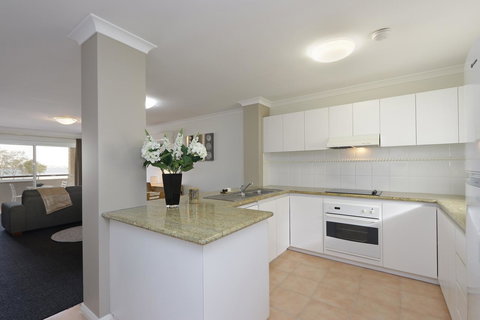 Hillarys Marina Apartment - Accommodation Batemans Bay 16
