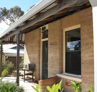 Hotham Ridge Winery and Cottages - Accommodation Batemans Bay