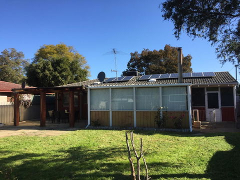 â˜… Stylish Family Home! â˜… - Accommodation Batemans Bay 26