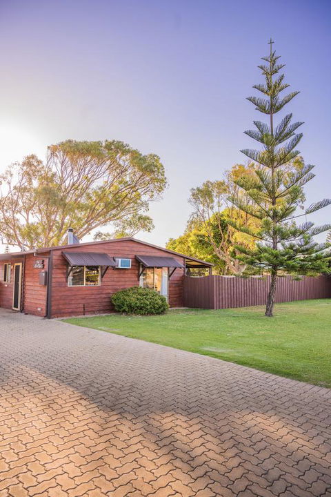 The Bothy Lancelin Family Retreat - Accommodation Batemans Bay 11