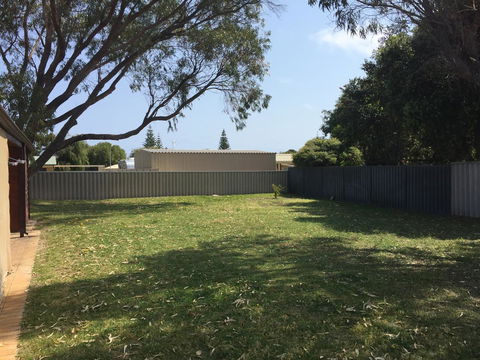 The Bothy Lancelin Family Retreat - Accommodation Batemans Bay 2