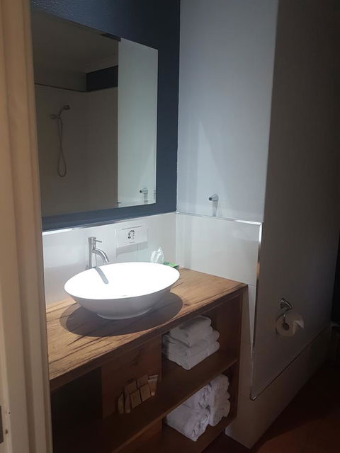 Adamsons Riverside Accommodation - Accommodation Batemans Bay 4