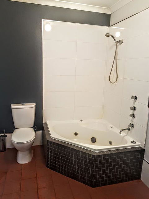 Adamsons Riverside Accommodation - Accommodation Batemans Bay 3