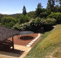 Bright  Beautiful Home On The Hills - Accommodation Batemans Bay