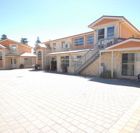 Yot Spot Apartments - Accommodation Batemans Bay