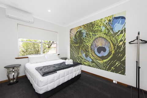 Big House Heated Pool 11 Beds Como / South Perth / Applecross - Accommodation Batemans Bay 16