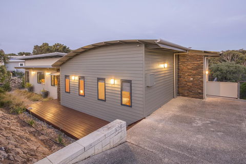 12/26 Yallingup Beach Road - Accommodation Batemans Bay 1