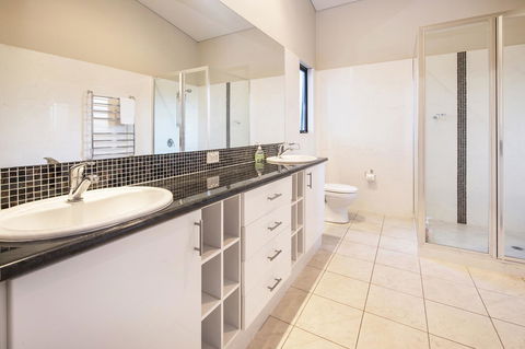 12/26 Yallingup Beach Road - Accommodation Batemans Bay 10