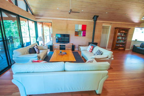 Arum - Close To The Margaret River - Accommodation Batemans Bay 11