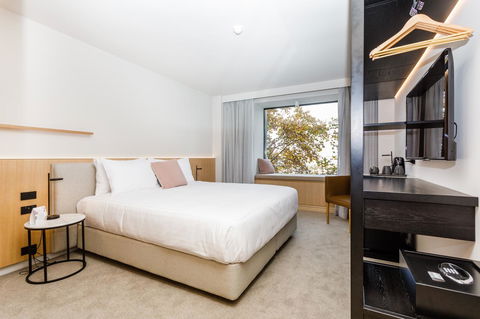 Quay Perth - Accommodation Batemans Bay 24