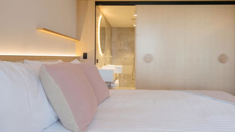 Quay Perth - Accommodation Batemans Bay 7