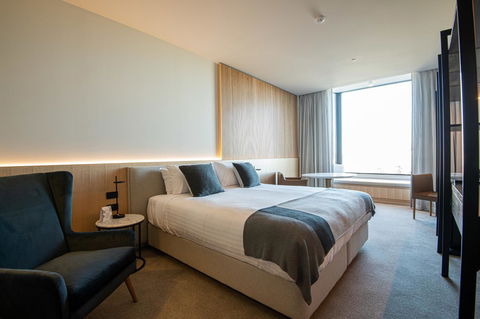 Quay Perth - Accommodation Batemans Bay 6