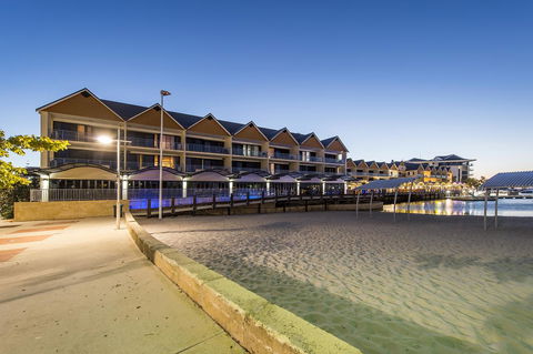 Dolphin Quay Apartments - Accommodation Batemans Bay 0