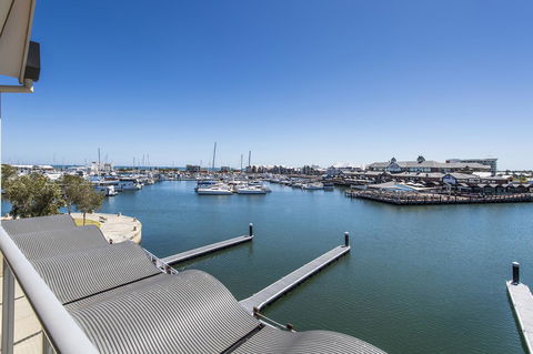 Dolphin Quay Apartments - Accommodation Batemans Bay 16