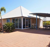 Osprey Holiday Village Unit 122/2 Bedroom - Perfectly neat and tidy apartment - Accommodation Batemans Bay
