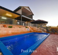 3 Kestrel Place - PRIVATE JETTY  POOL - Accommodation Batemans Bay