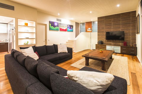 Arthouse - Accommodation Batemans Bay 7