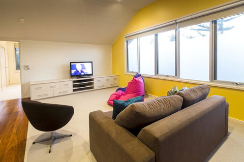 Arthouse - Accommodation Batemans Bay 25
