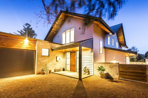 Arthouse - Accommodation Batemans Bay 26