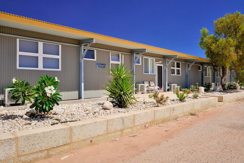 Getaway Villas Unit 389 - Accommodation Batemans Bay 2
