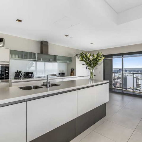 Astra Apartments Perth CBD - Accommodation Batemans Bay 2
