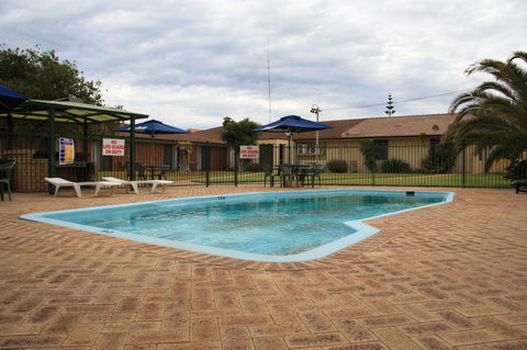 Cervantes Pinnacles Motel - Accommodation Batemans Bay 1