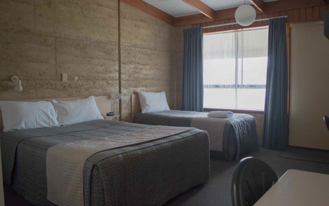 Hopetoun Motel & Chalet Village - Accommodation Batemans Bay 1